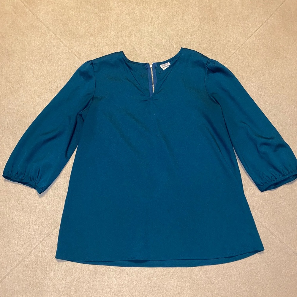 Blue quarter sleeve top